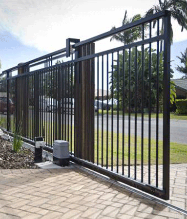 security-electric-fence2 security-electric-fence2